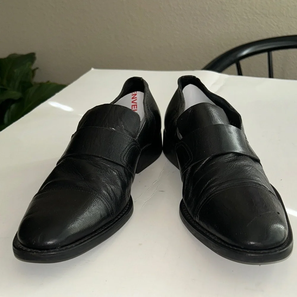 Gucci Black Leather Loafers for Men